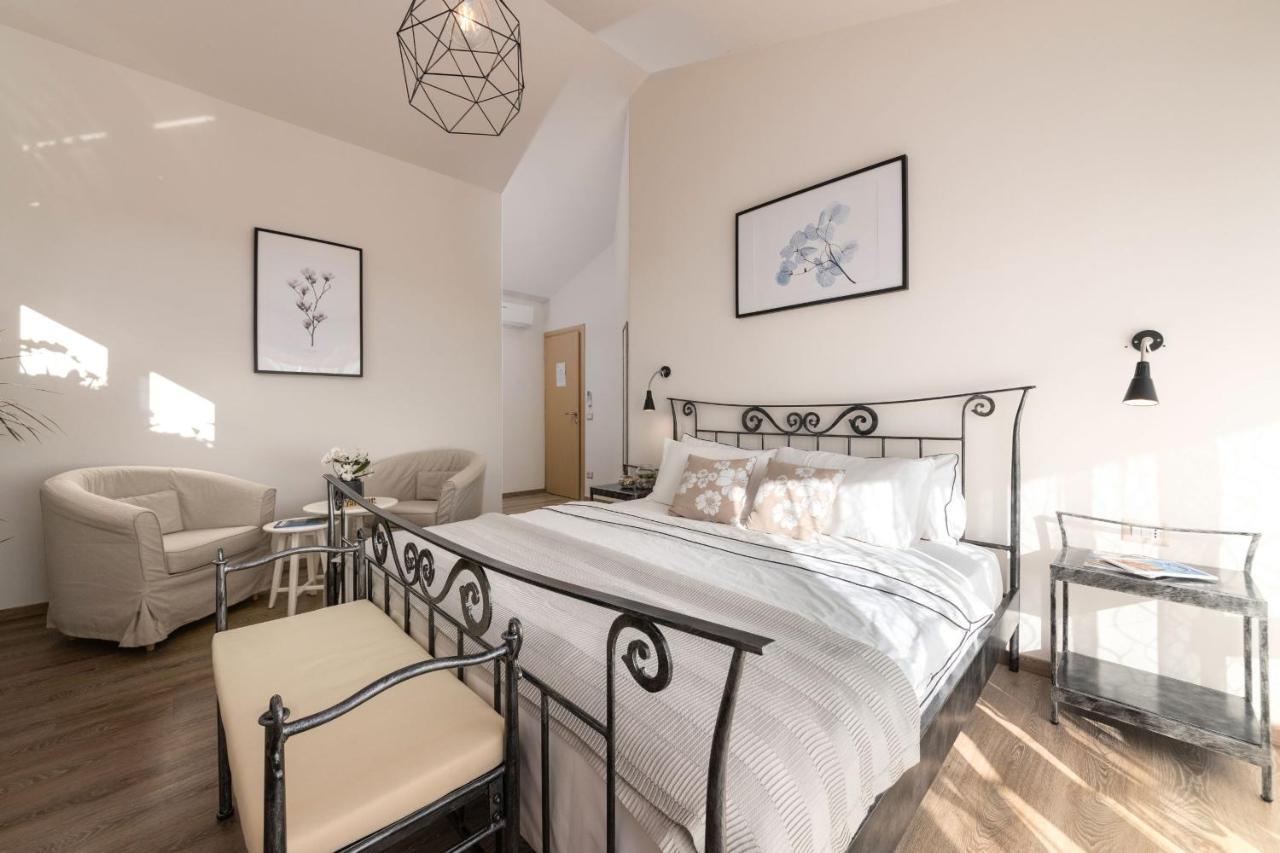 Rooms Karolina Funtana Zewnętrze zdjęcie