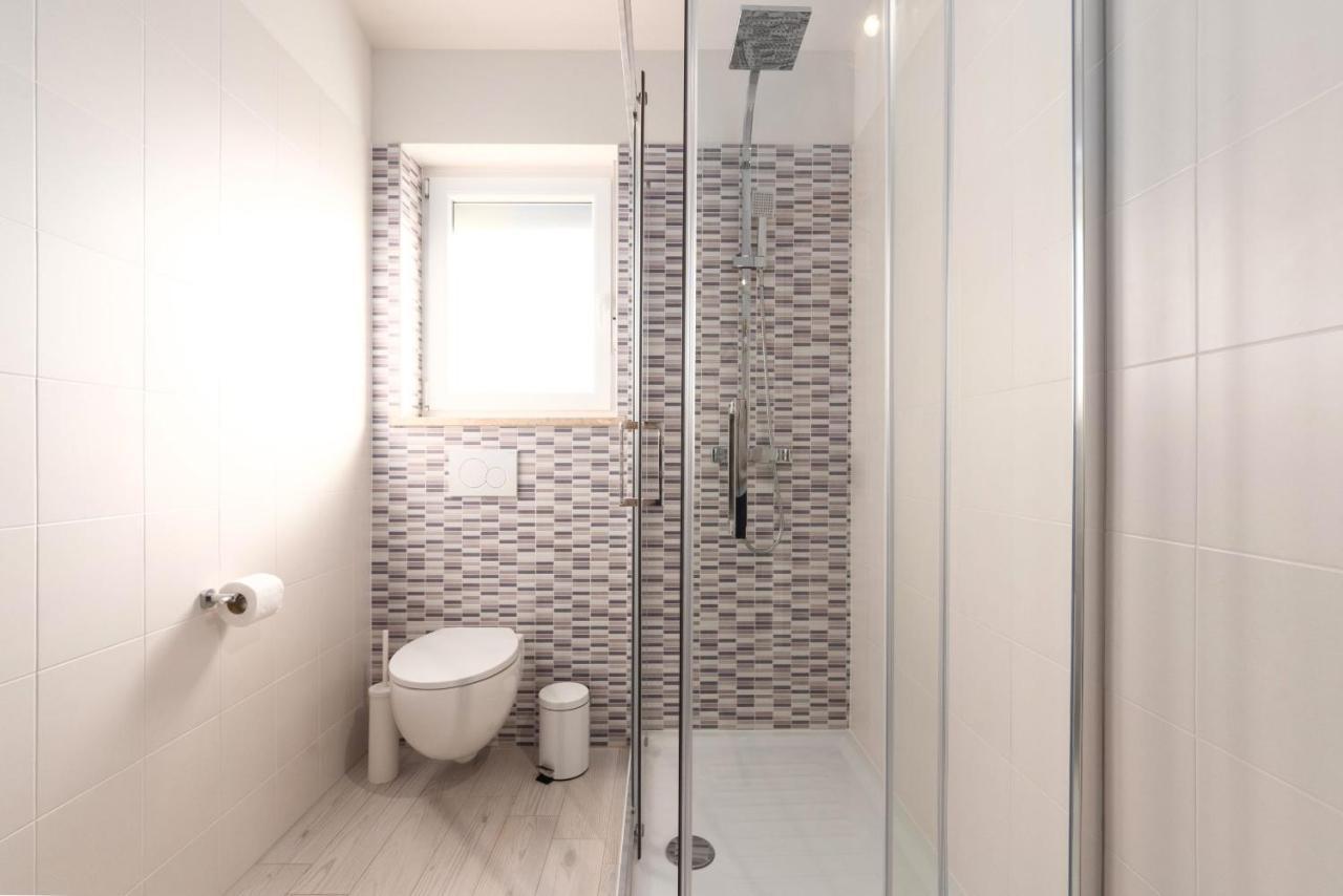 Rooms Karolina Funtana Zewnętrze zdjęcie